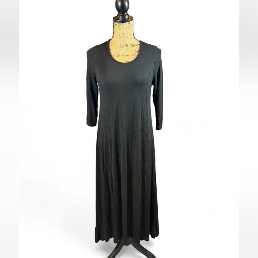 Spirit & Soul Black Flowy Maxi Dress – Free Size
